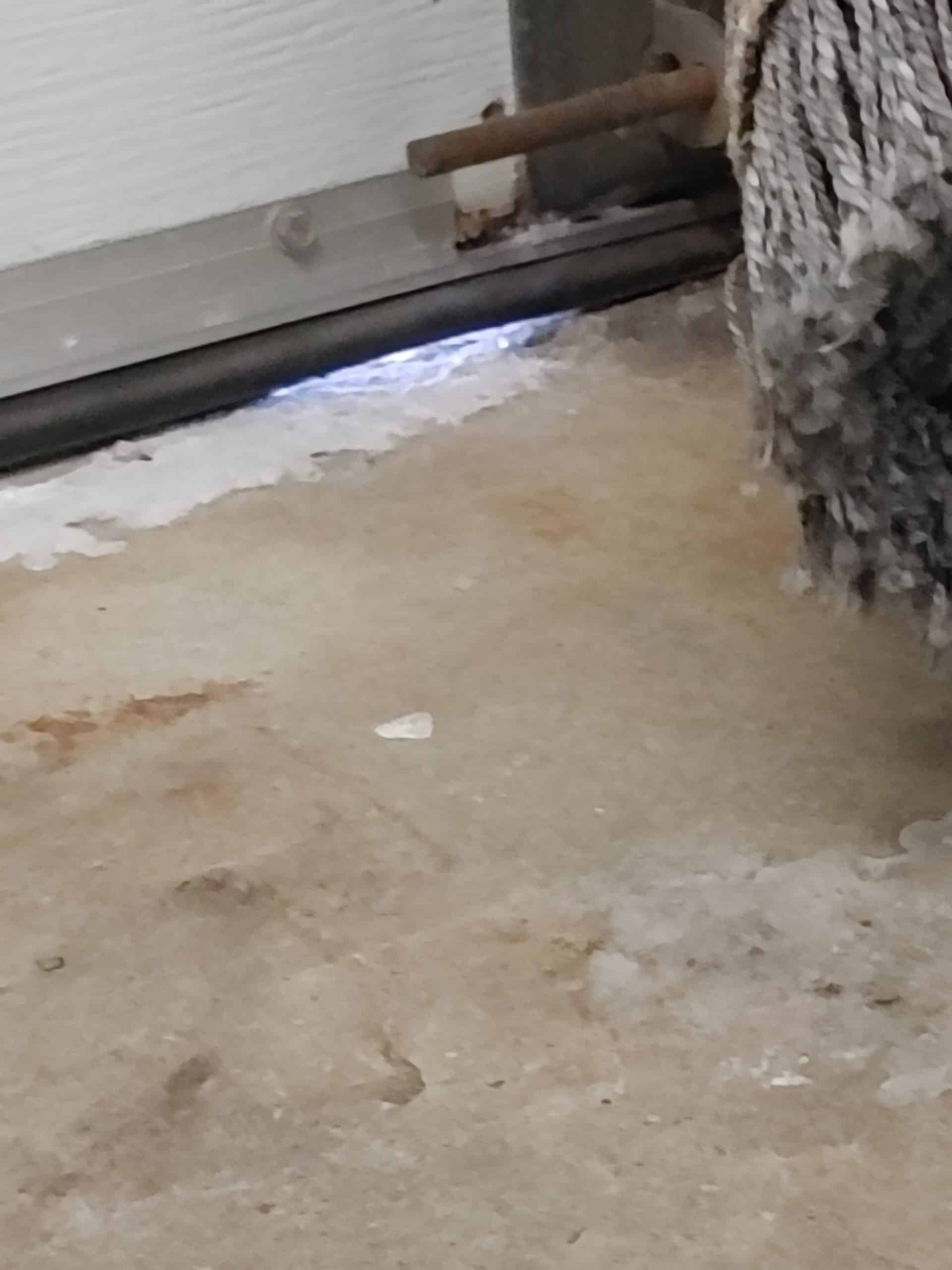 Bottom garage seal door broken